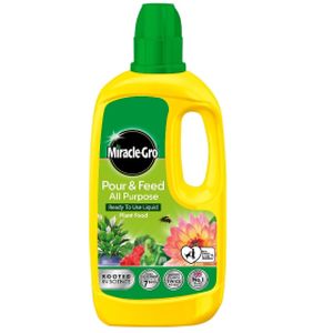 Miracle-Gro Pour & Feed Ready to Use Plant Food 1ltr