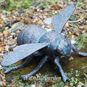 Home & Garden & Garden - Bumble Bee