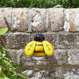 Smart Garden Buzee Bee Hangers On Bright Garden Wall Art
